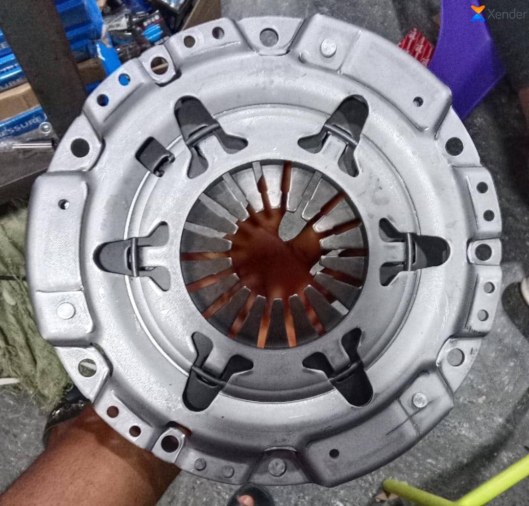 Low Mileage Engine Cylinder Head Assembly - Model #655